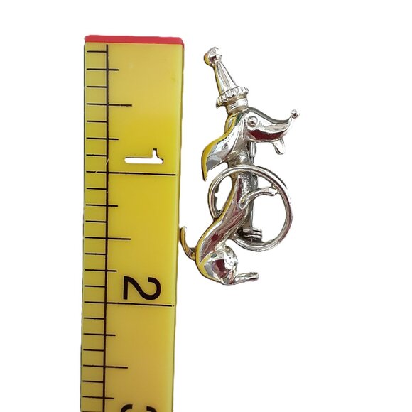 Vintage Circus Dog Brooch Dog Jumping Through Hoop Gold-Tone 1960's - Picture 3 of 5